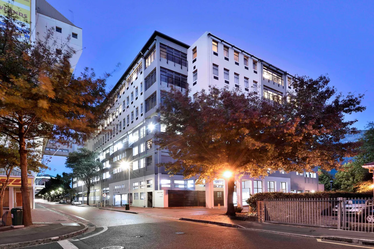 Unlocking the Future: 2024 Global Commercial Property Market Trends Revealed