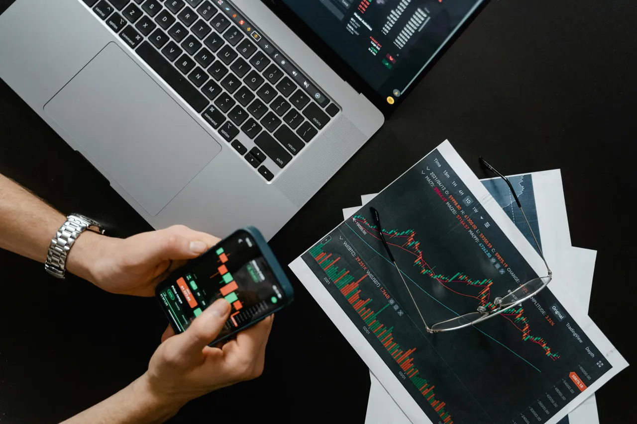 Expert Insights & Investor Strategies: Predictions surge ahead of May Interest Rate announcement